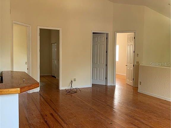5th image of 825 N Thornton Ave