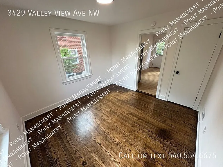 3429 Valley View Ave NW — Photo 4