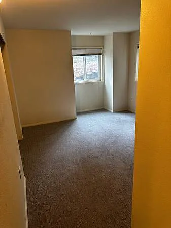 Burien Sky Apartments — Photo 2