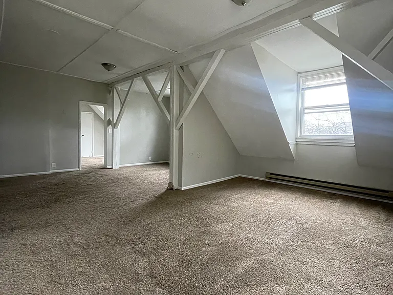 13 Buckingham St #5 — Photo 8
