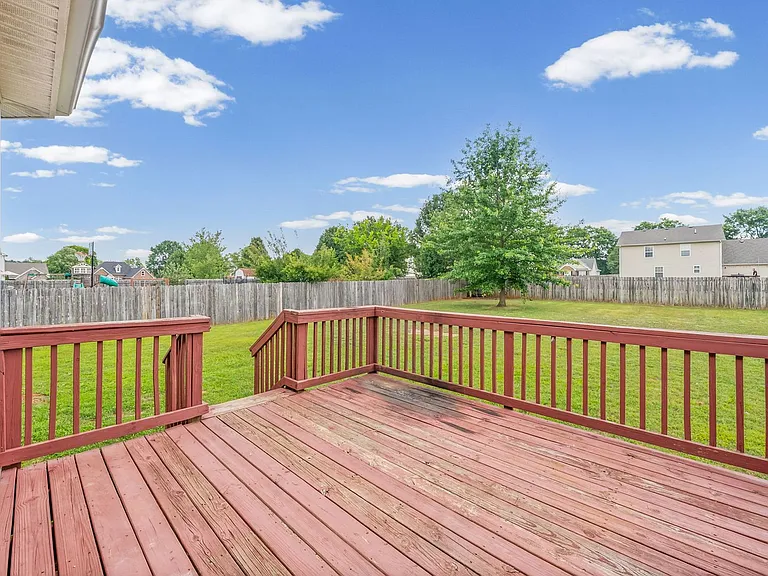 3932 Gaine Dr — Photo 25