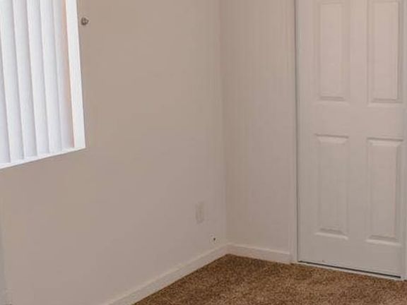 4th image of 949 W Cocopah St