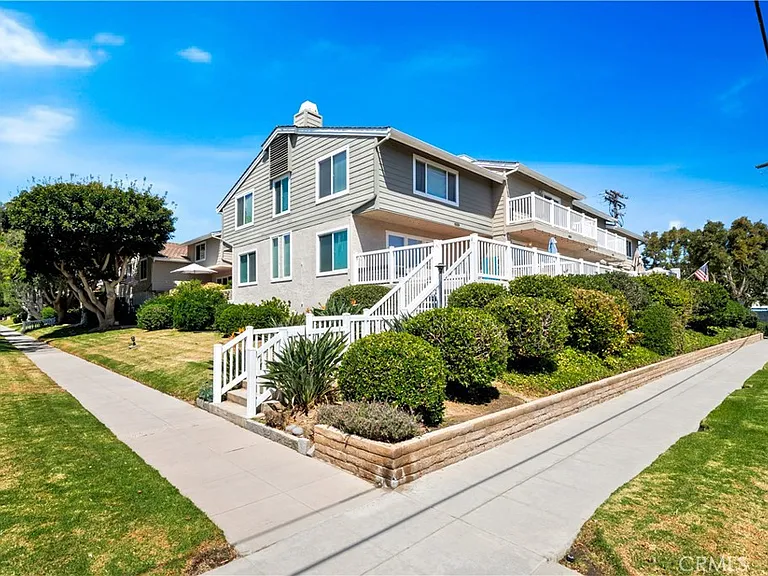 24709 Santa Clara Ave — Photo 20