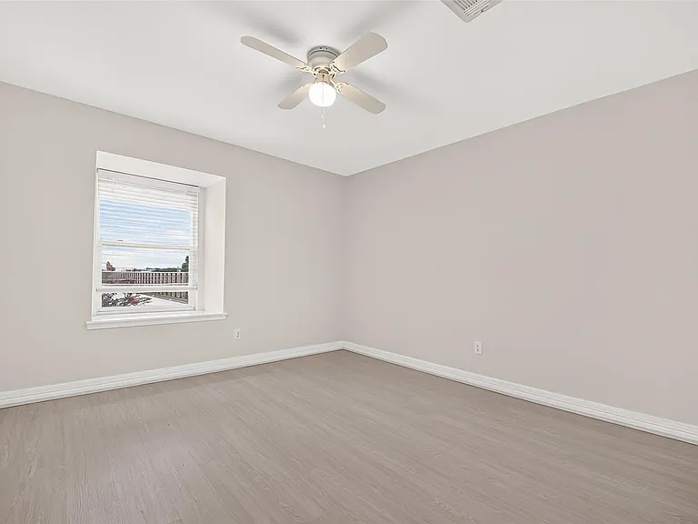 10383 Briar Forest Dr — Photo 27