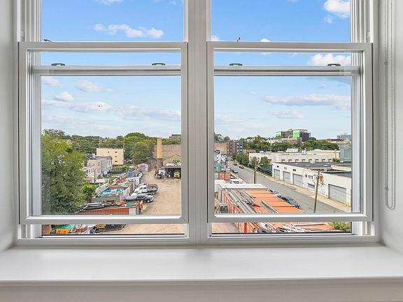 3rd image of 660 Grand St APT 309