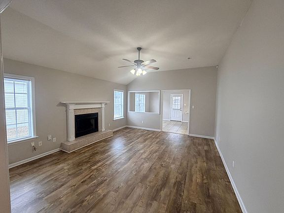 3rd image of 4062 Chadwyck Dr