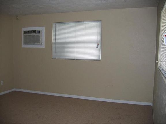 3rd image of 2835 6th Ave S