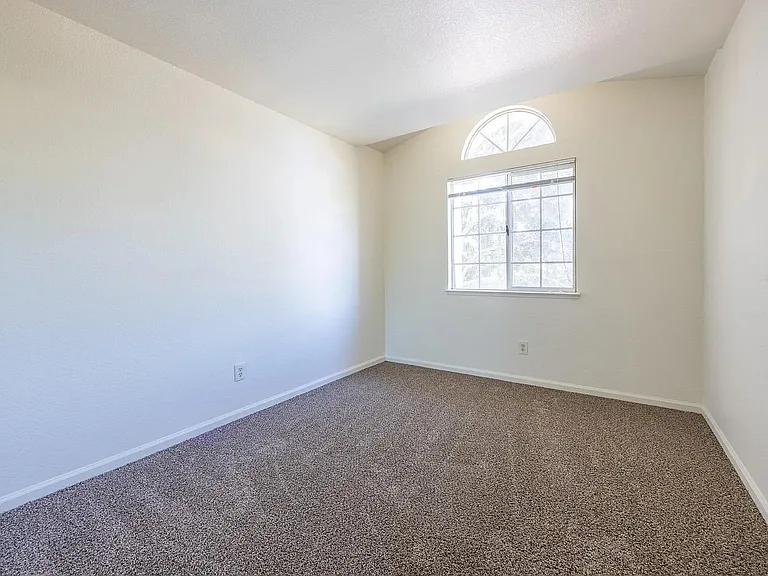 5807 Devon Dr — Photo 15