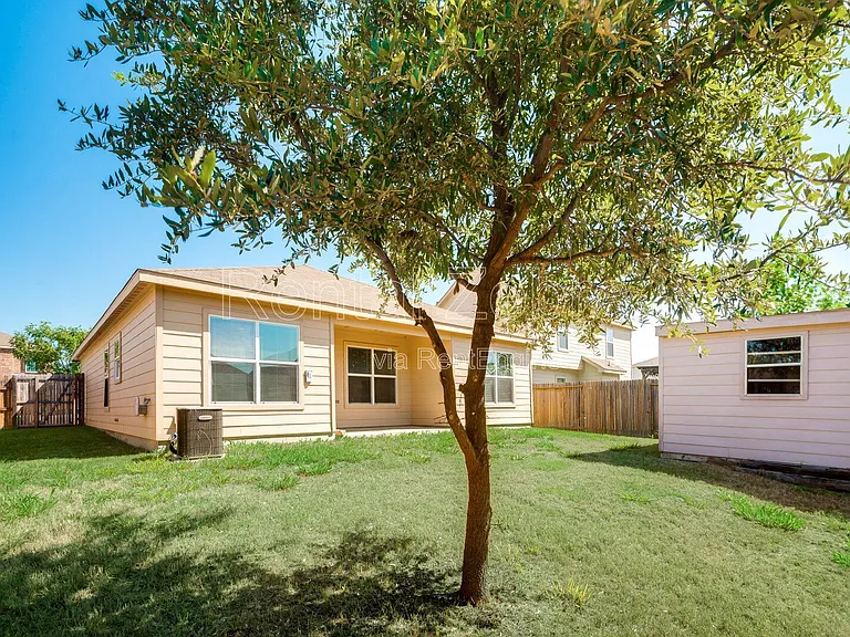 517 Misty Mountain Dr — Photo 18