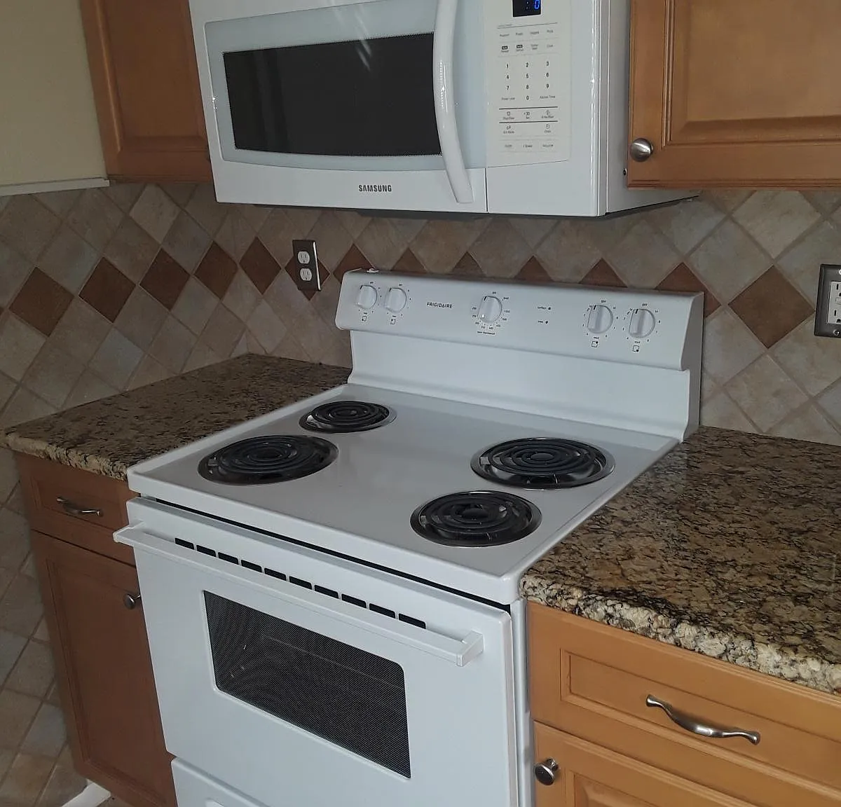 1 bed, 762 sqft, $1,240 — Photo 4