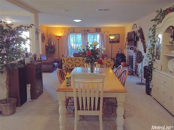 3rd image of 8225 Eva Retta Ct
