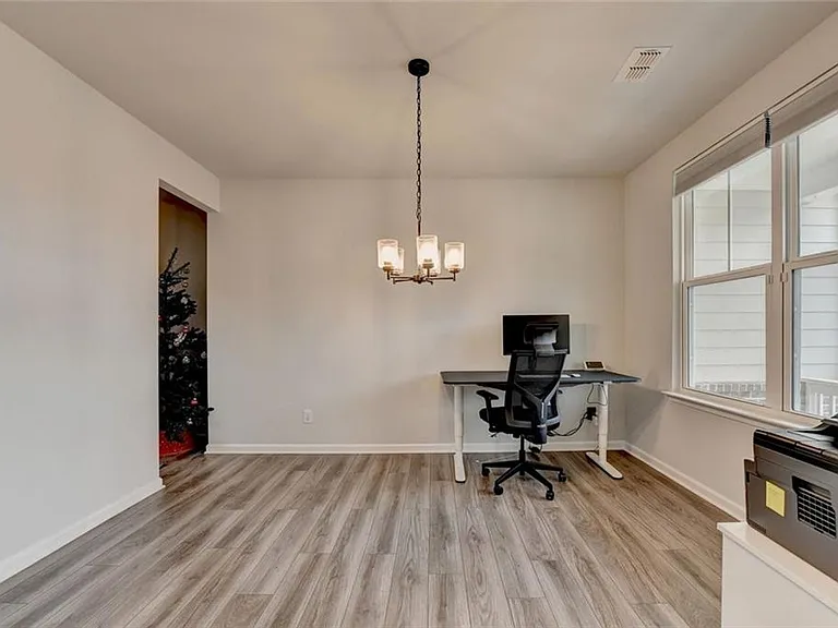 4665 Shipley Ave — Photo 5