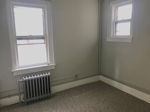 5th image of 209 Center Ave APT 5