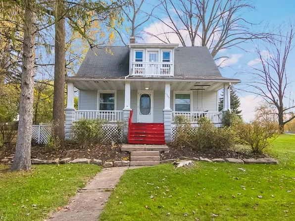 5369 Bartlett Rd, Bedford Heights, OH 44146