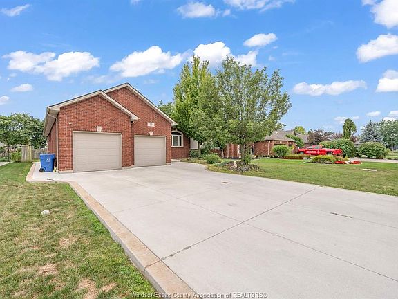 3rd image of 77 Whelan Dr