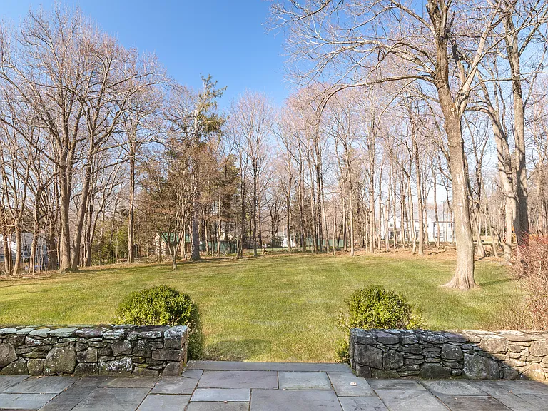 12 Norton Ln — Photo 25
