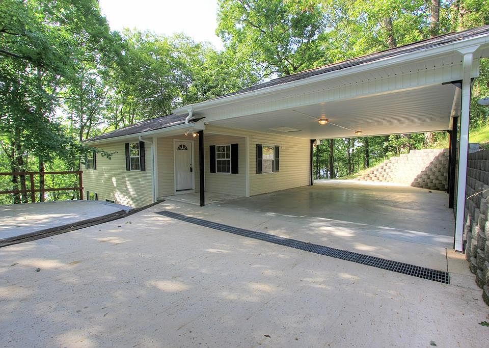 15065 Log Cabin Ln, Soddy Daisy, TN 37379 Zillow