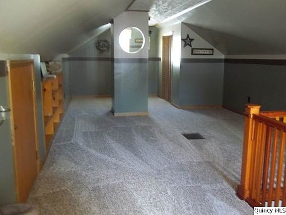 Home for Sale in Quincy, IL $93,000