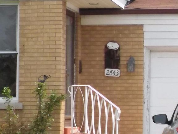 2nd image of 2643 Sarah St