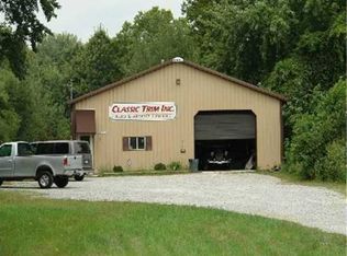 2756 S Berkey Southern Rd, Swanton, OH 43558