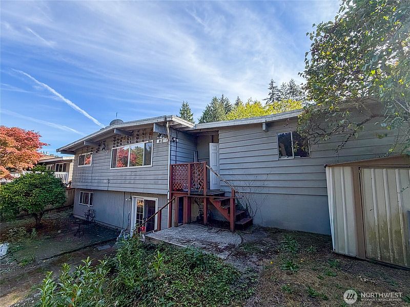 4th image of 16042 SE 10th Street