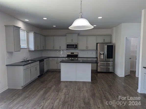 116 Gray Willow St, Mooresville, NC 28117