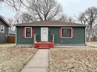 925 Brewster Avenue, Beloit, WI 53511