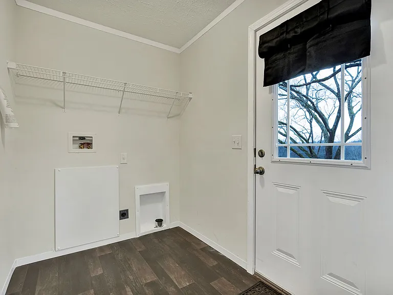 1215 Sweetwater Vonore Rd — Photo 10