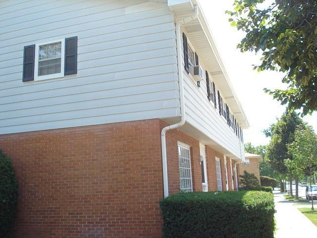 2nd image of 7127 W Oklahoma Ave