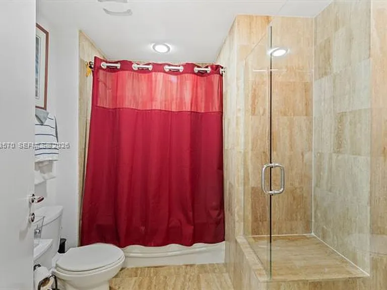 300 S Biscayne Blvd #T-2514 — Photo 10