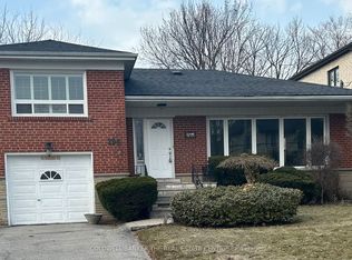 294 Betty Ann Dr, Toronto, ON M2R1B1