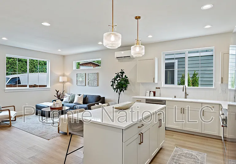 4142B 3rd Ave NW — Photo 7