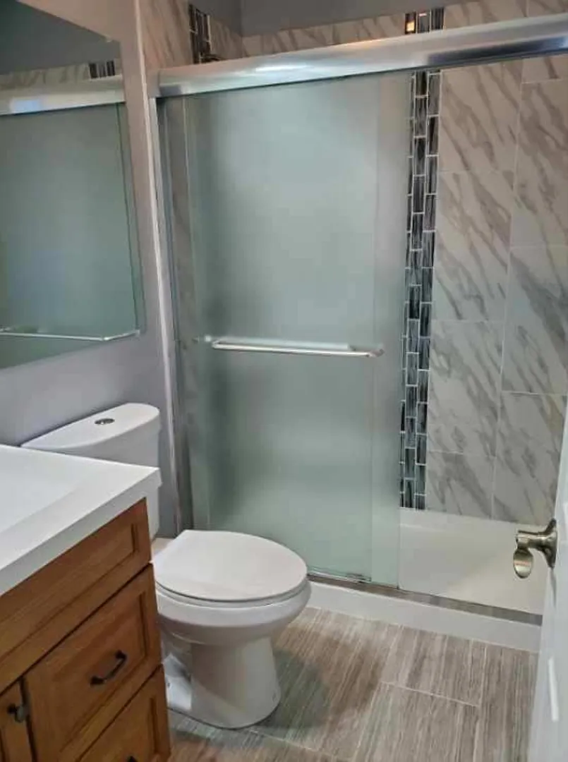3247 Magnolia Ave Private Room $650 (Shared Bath) — Photo 2