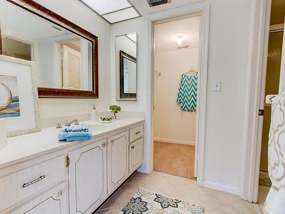 4th image of 300 N Highway A1a APT H205