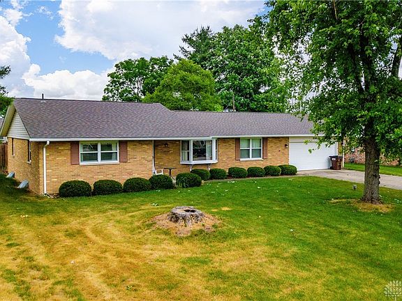 2nd image of 8740 Oriole Dr