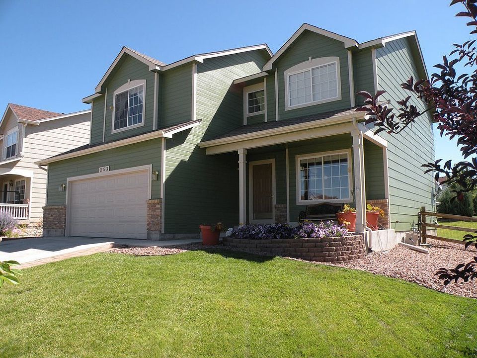 253 Talus Rd in Jackson Creek