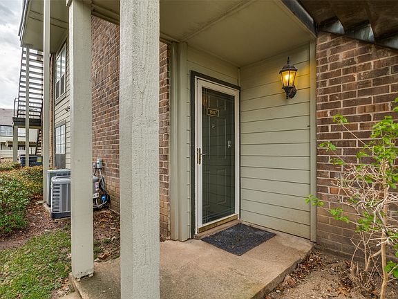 4th image of 5981 Arapaho Rd APT 1607