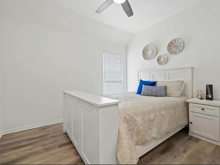 2913 Victoria Cv — Photo 26