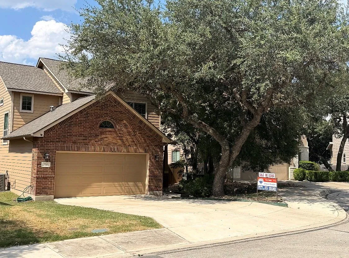 3 bed, 2.5 bath, 1738 sqft, $2,000 — Photo 3