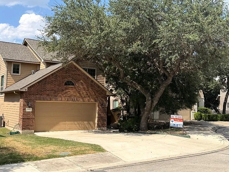 7315 Eagle Hls — Photo 3