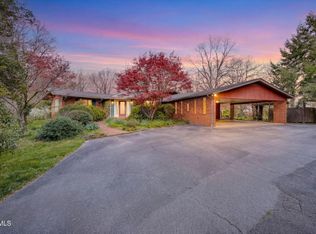 1939 Riverport Rd, Kingsport, TN 37660