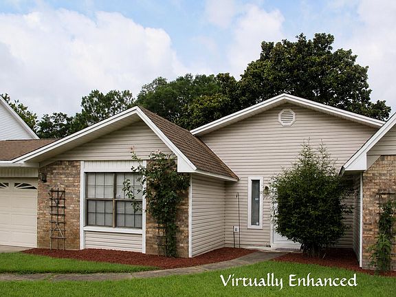3rd image of 726 Dubois Dr