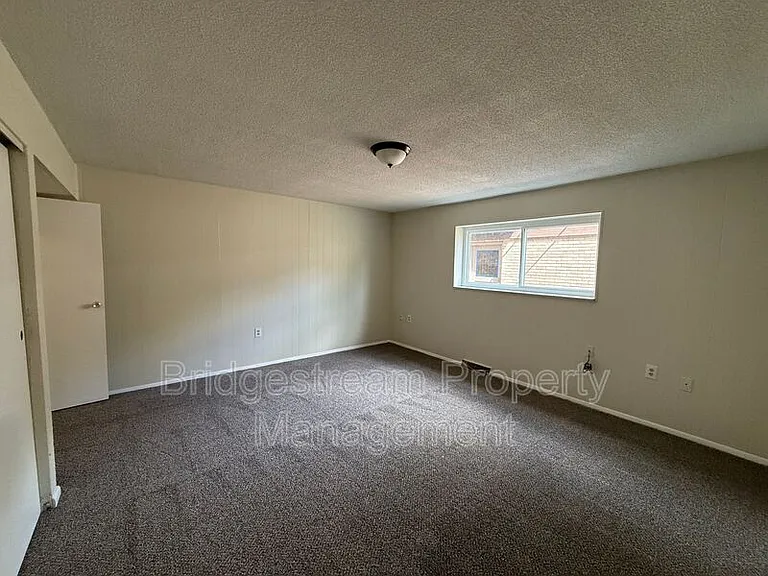 519 Heather Dr #1C — Photo 5