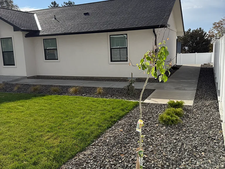 4518 Maple Ave — Photo 5