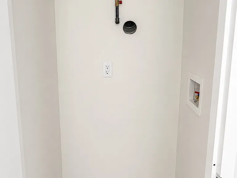 73 Beech St #1 — Photo 5
