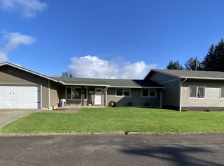 445 Regents Pl, Reedsport, OR 97467