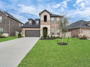 611 Round Lake Dr, Rosenberg, TX 77469
