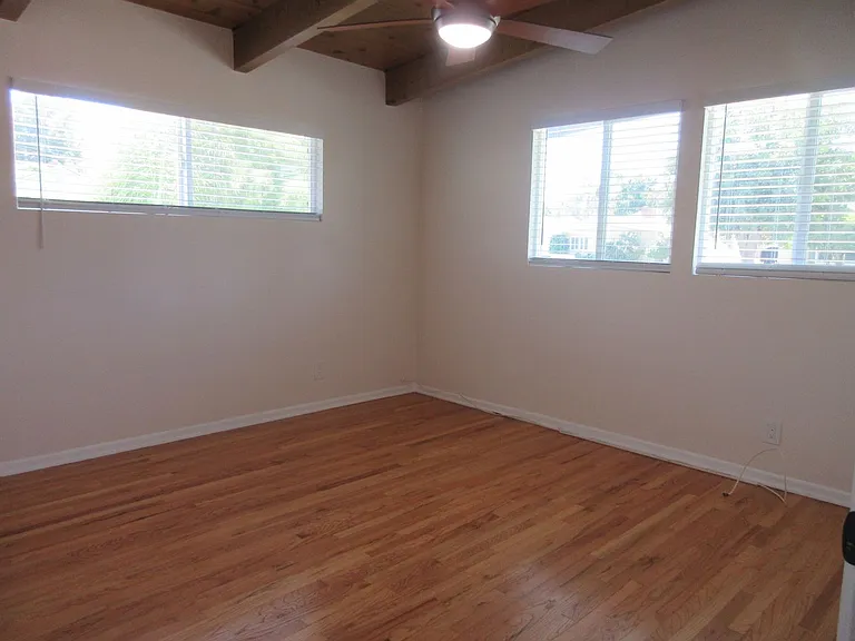 13235 Cumpston St — Photo 23