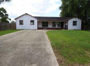 610 Maple St, Fresno, TX 77545
