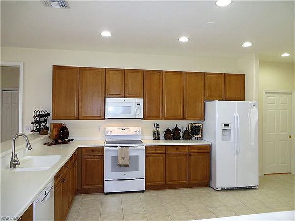 5th image of 11173 Lakeland Cir